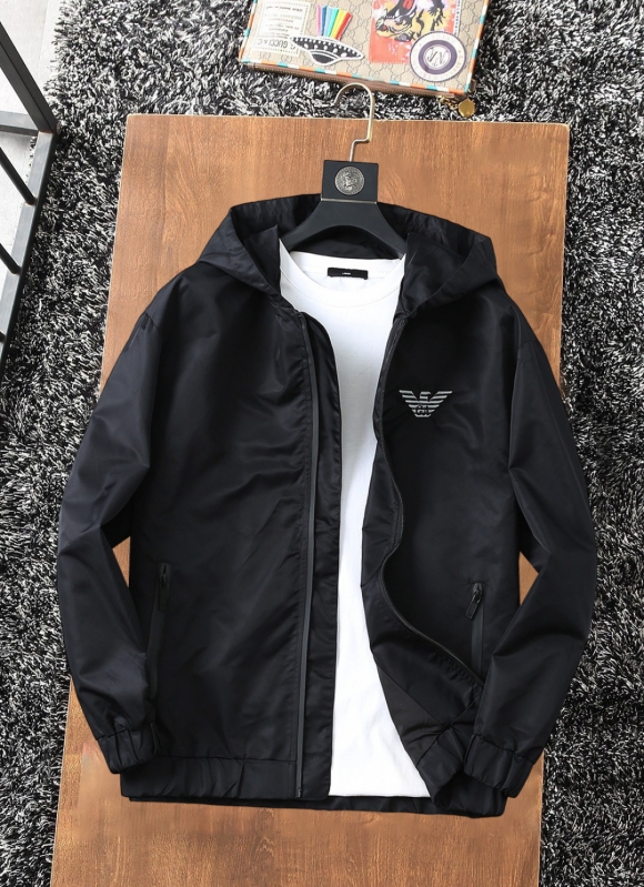 Hoodies & Sweatshirts