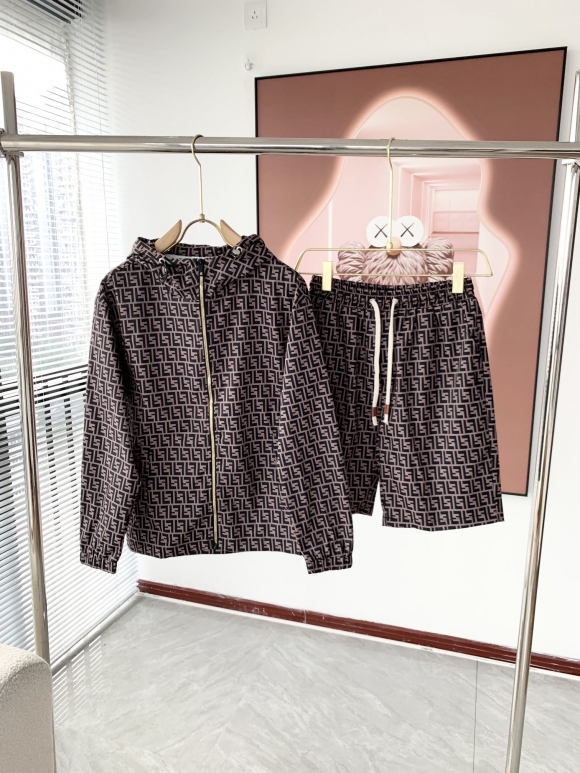 Leisure suit Leisure suit