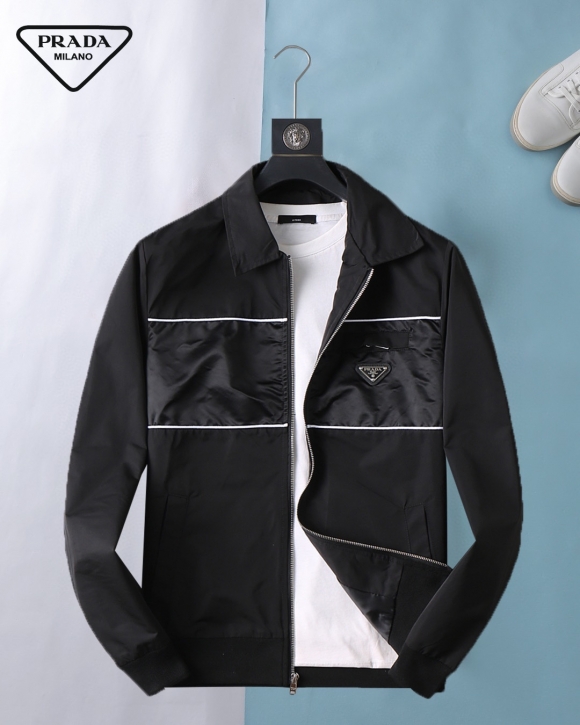 Hoodies & Sweatshirts