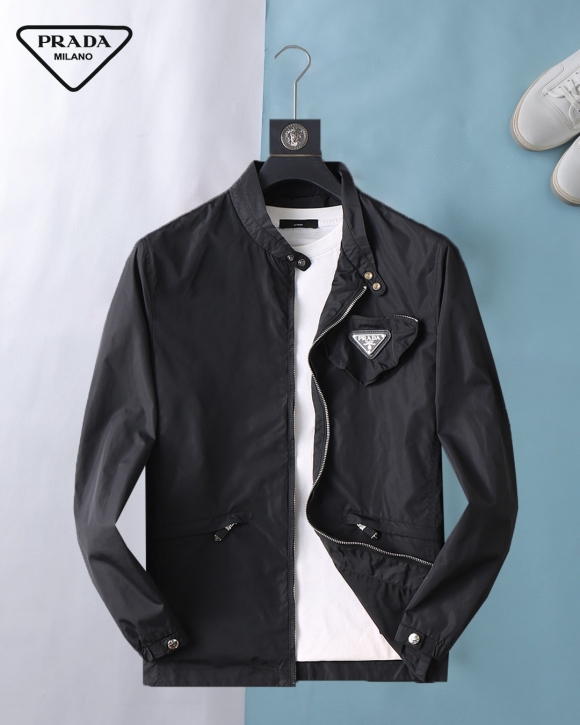 Hoodies & Sweatshirts