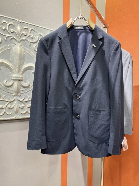 Suit