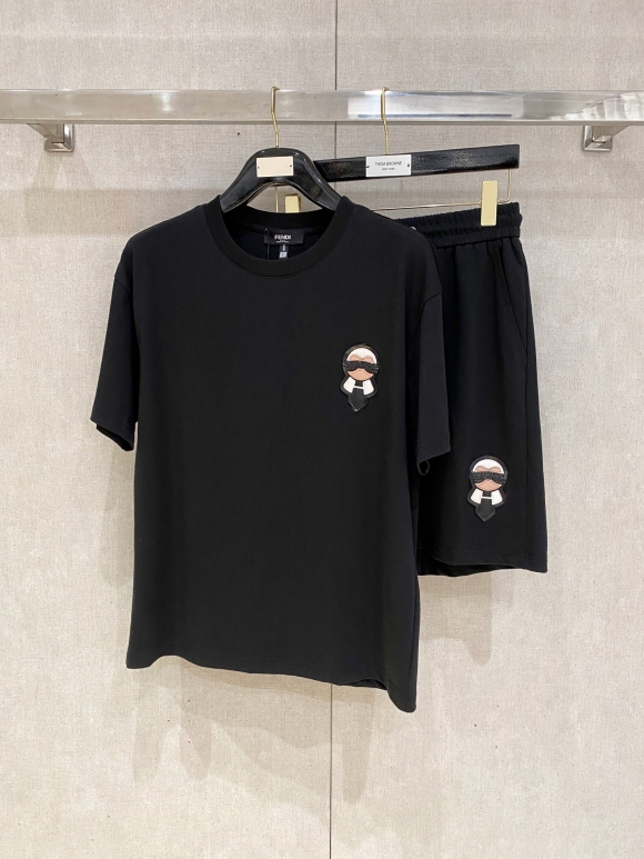 Leisure suit Leisure suit