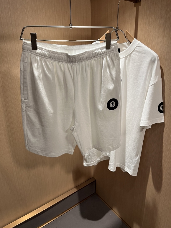 Leisure suit Leisure suit