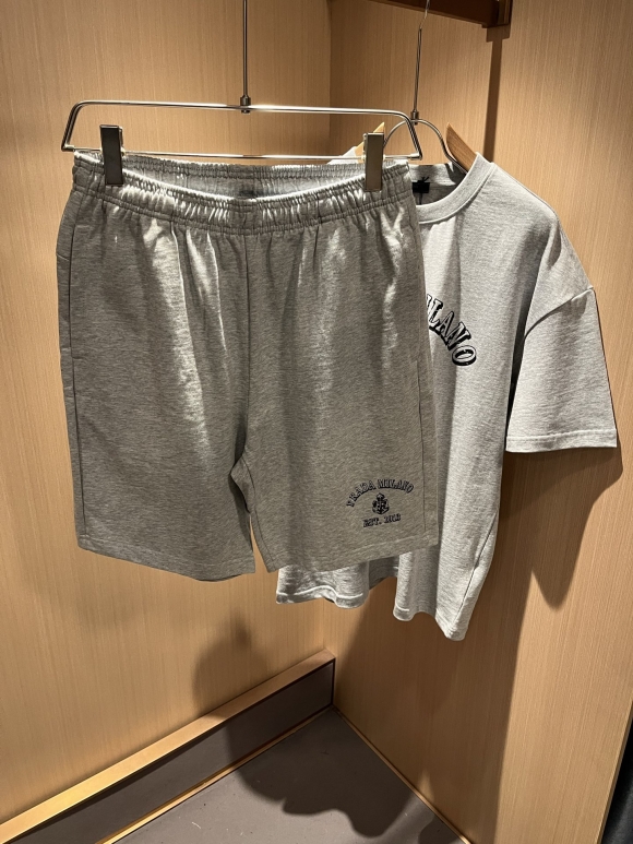 Leisure suit Leisure suit