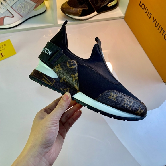 LVShoes