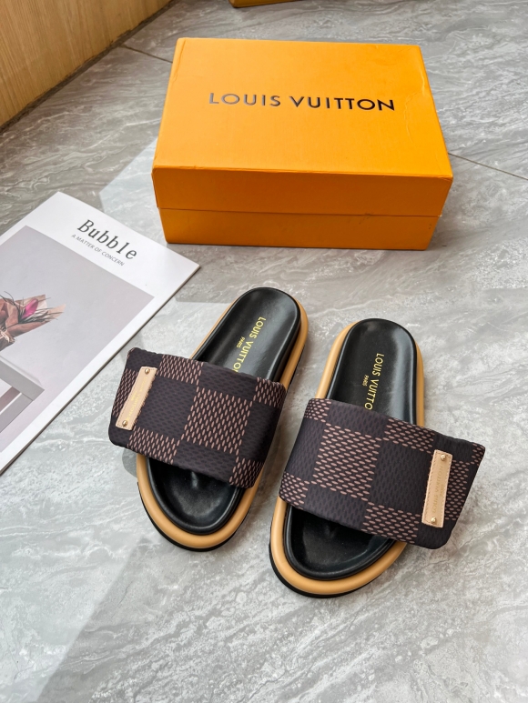 Slippers Slippers