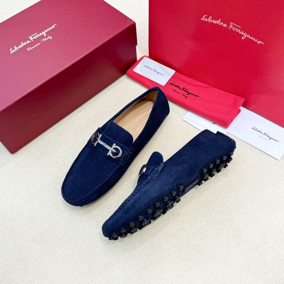 FerragamoSHOES