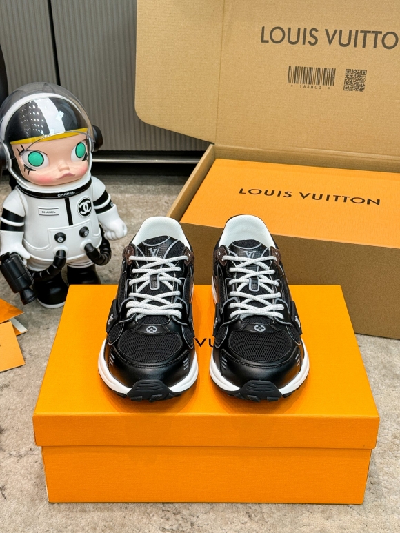 LVShoes