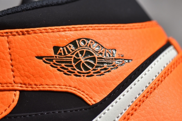 AirJordan1MidSHOES