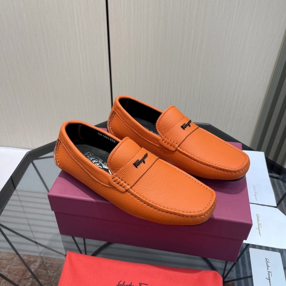 FerragamoSHOES