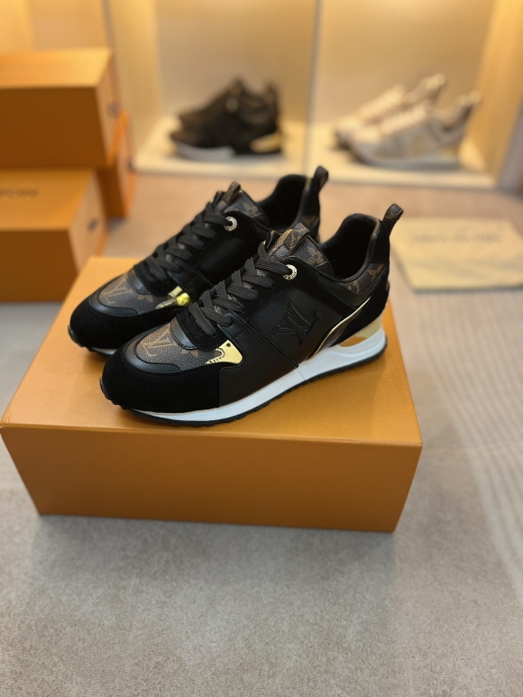 LVShoes