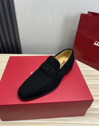 FerragamoSHOES