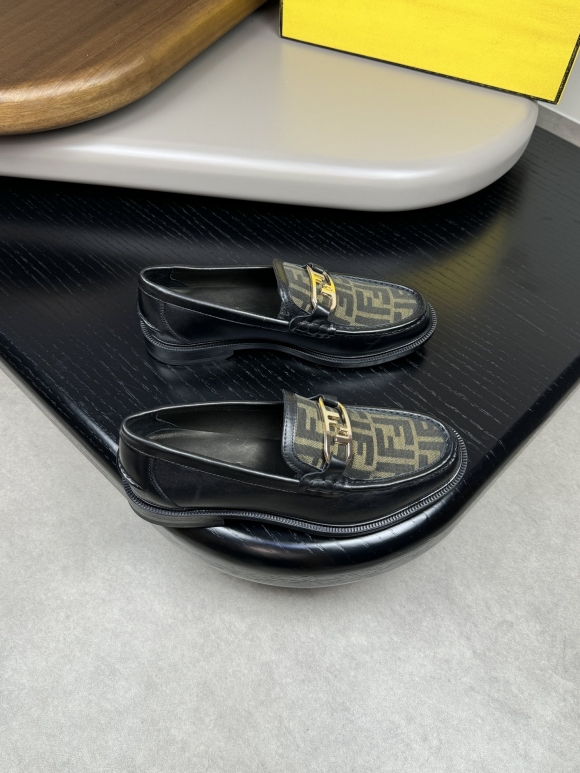FendiSHOES