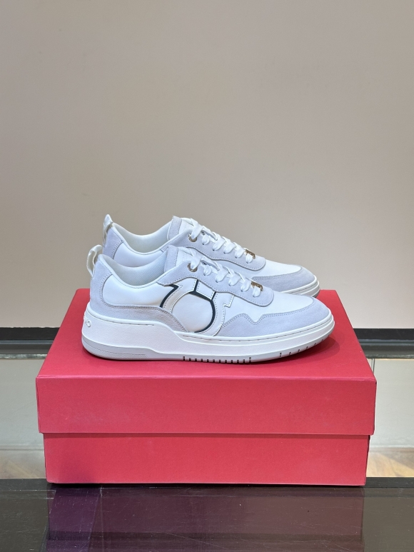 FerragamoSHOES
