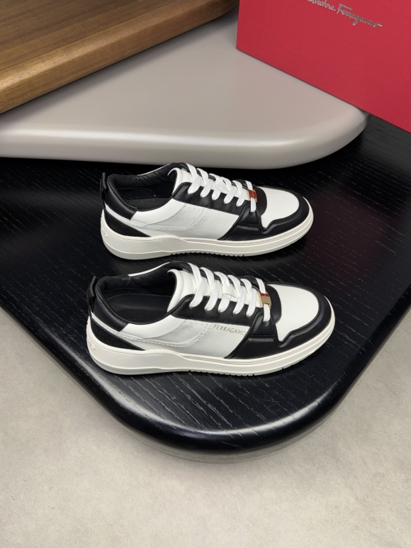 FerragamoSHOES