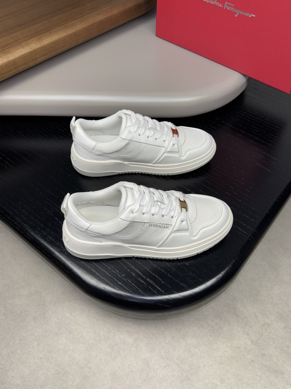 FerragamoSHOES