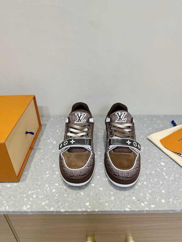 LVShoes