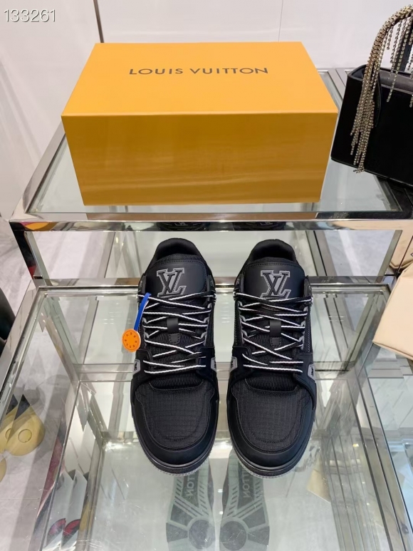 LVShoes