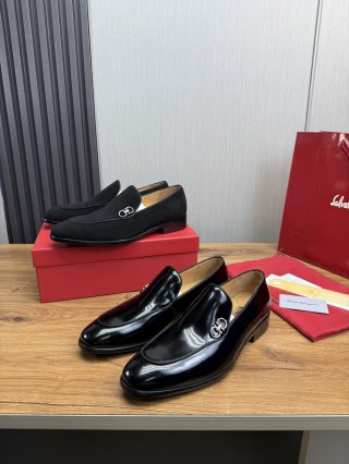 FerragamoSHOES