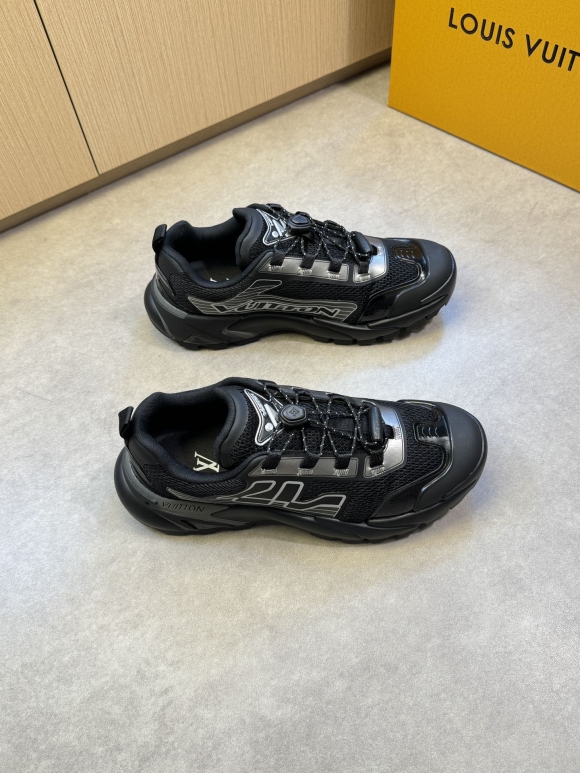 LVShoes