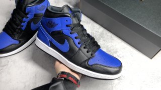 AirJordan1MidSHOES