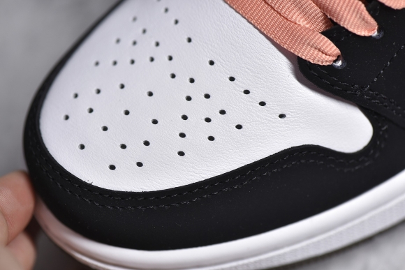AirJordan1MidSHOES