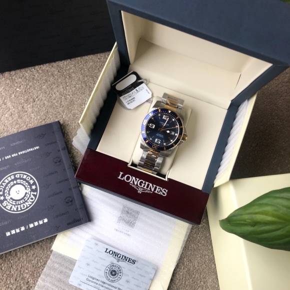 LONGINES
