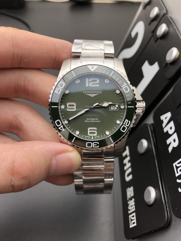 LONGINES