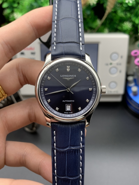LONGINES