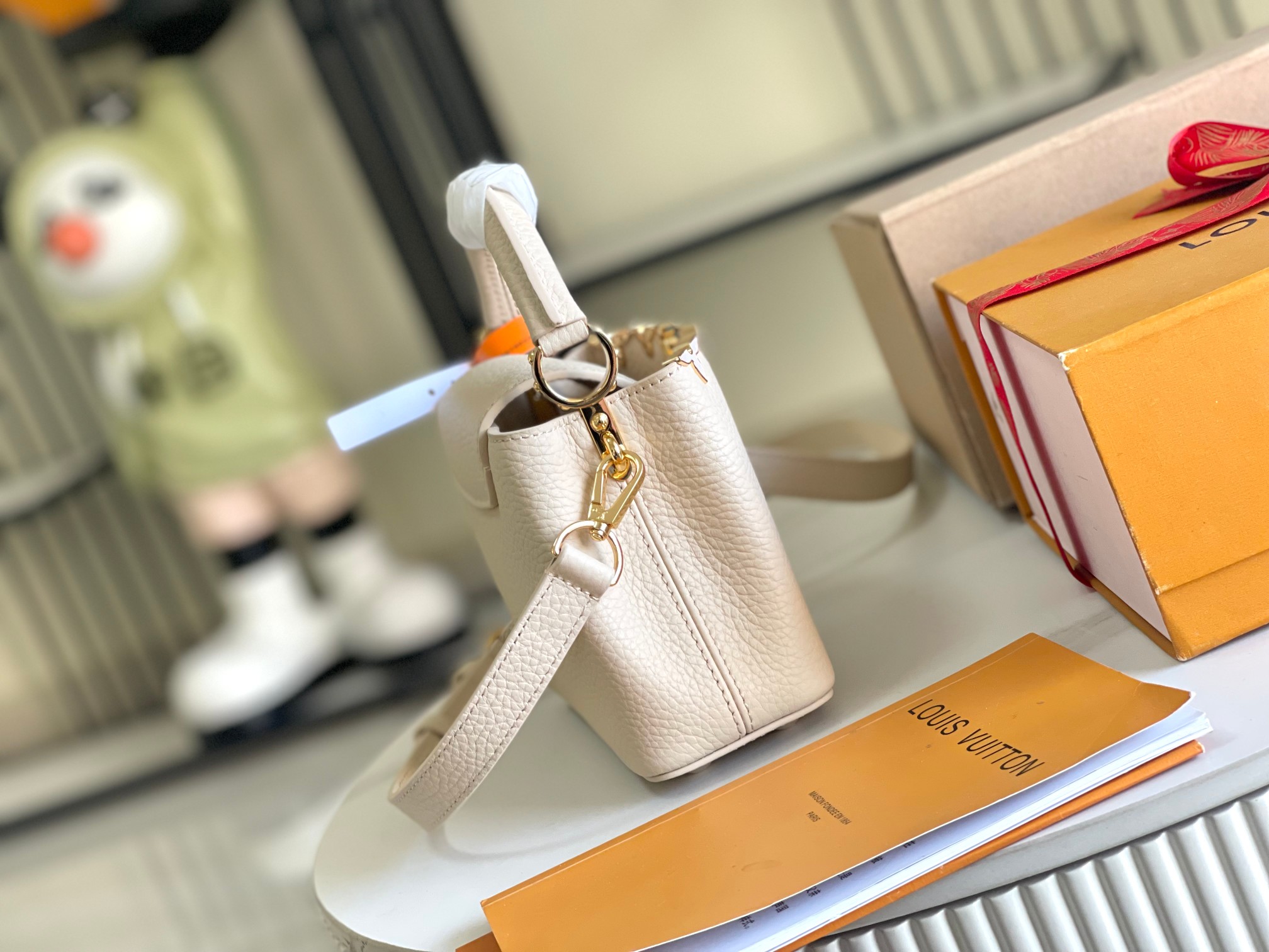 LV