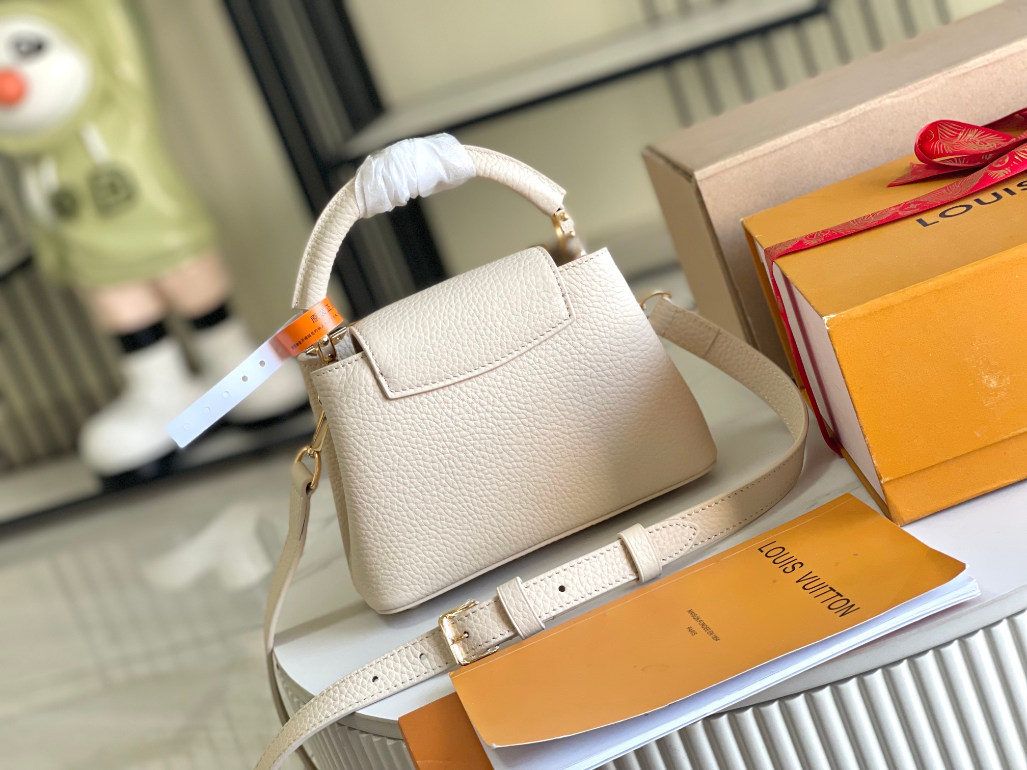 LV