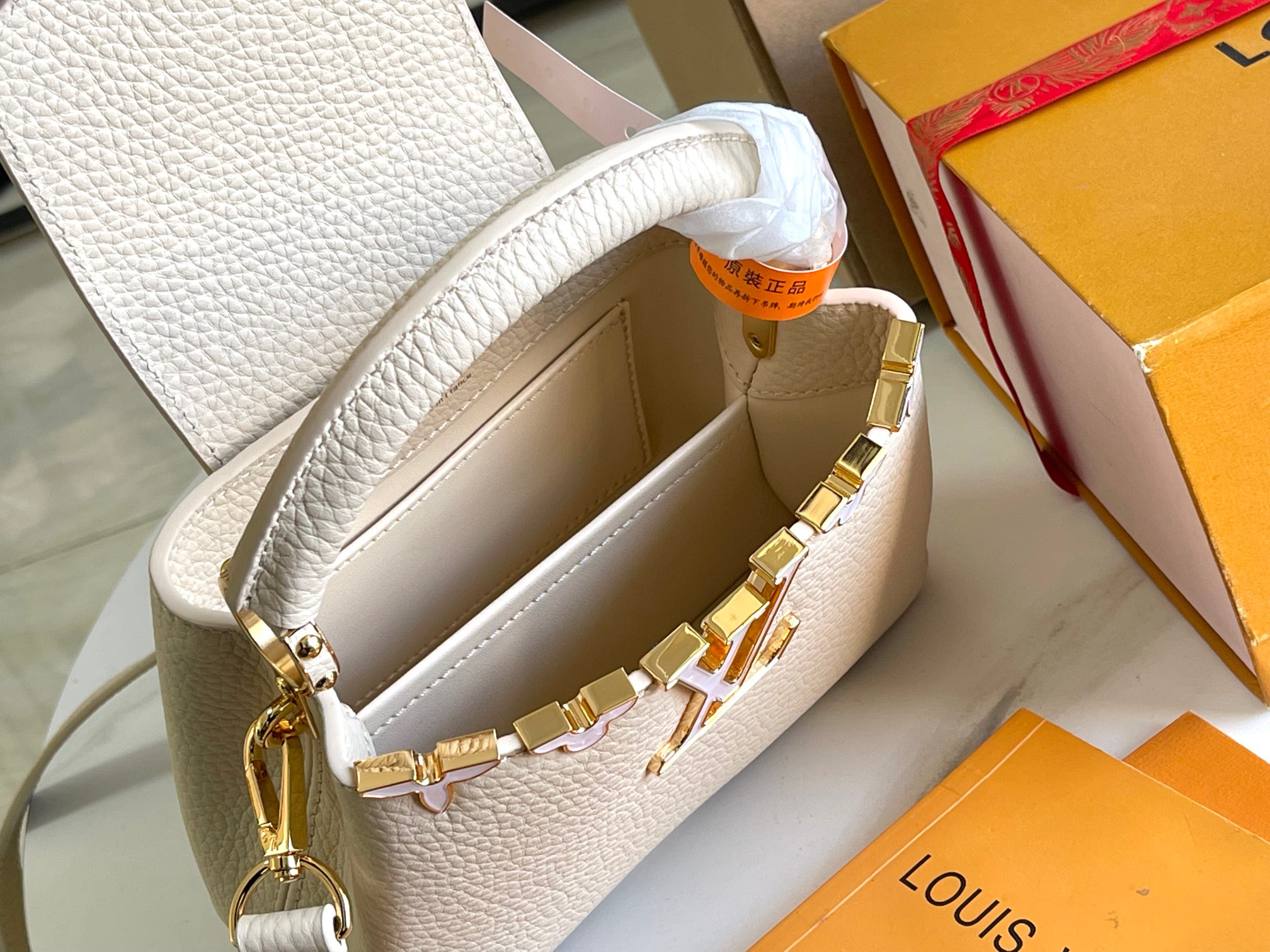 LV
