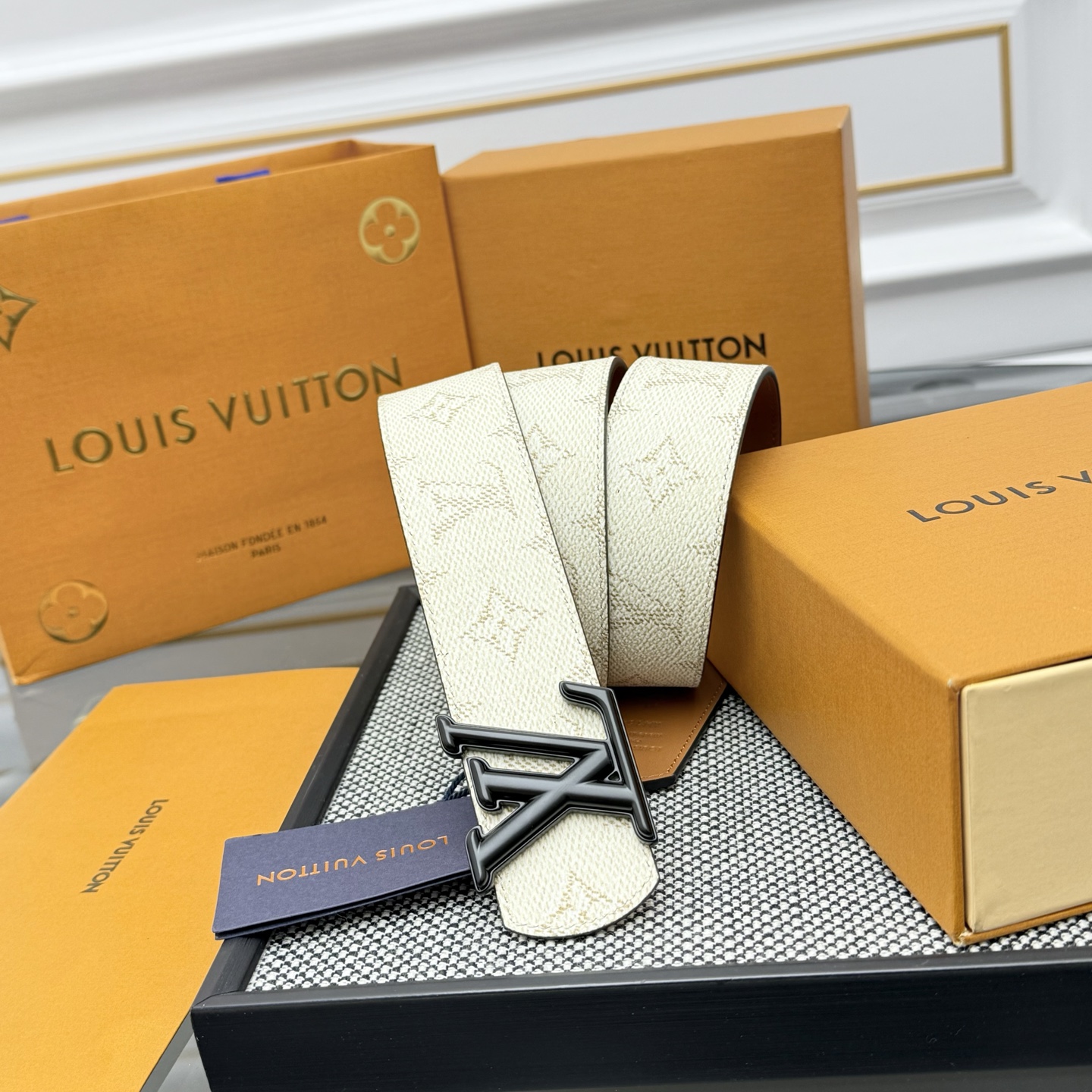 LV-Belts