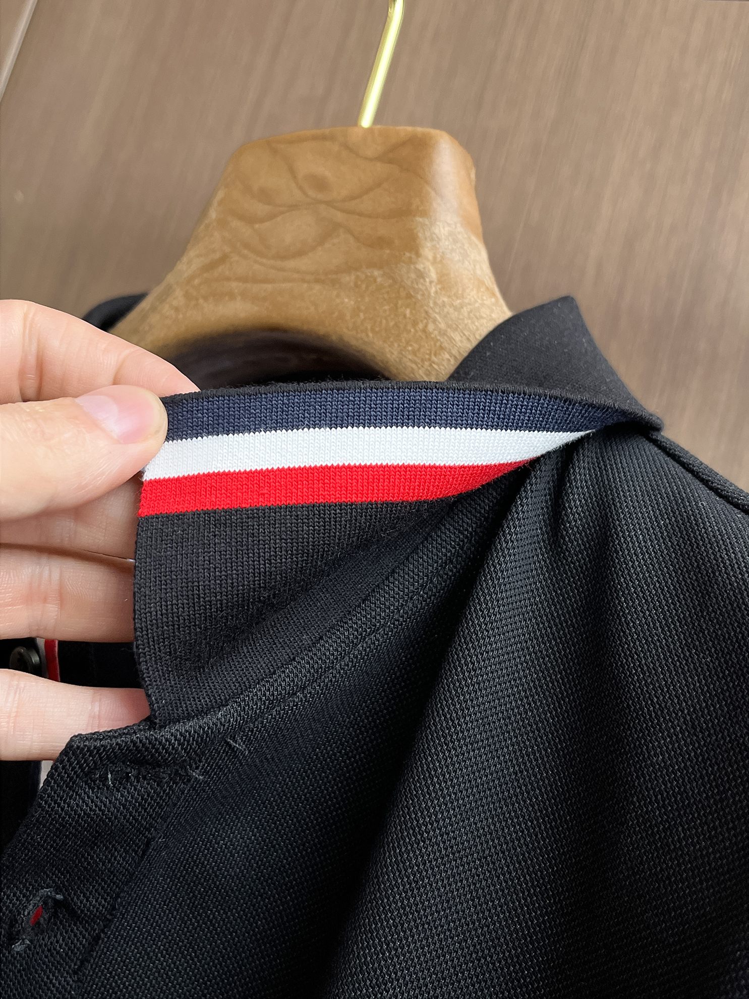 Polos