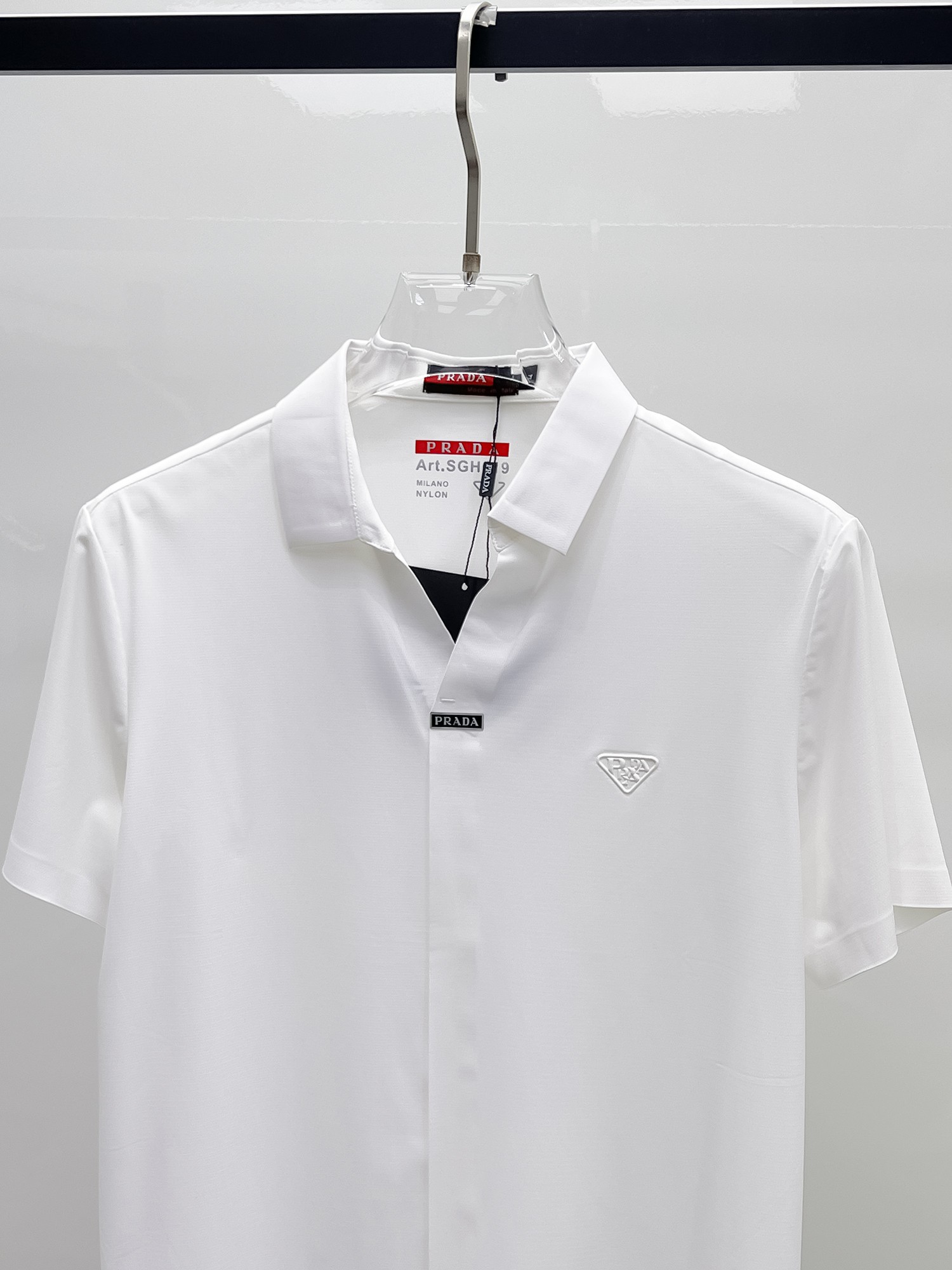 Polos