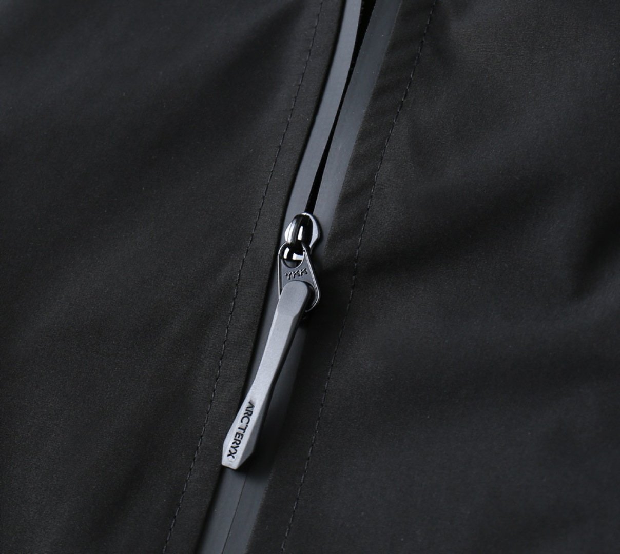 Hoodies & Sweatshirts