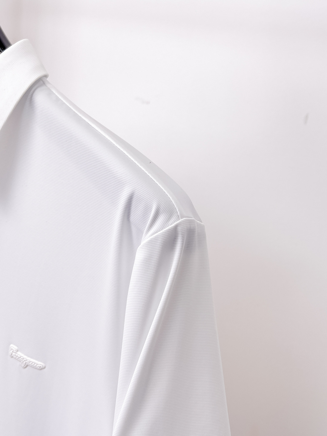Polos