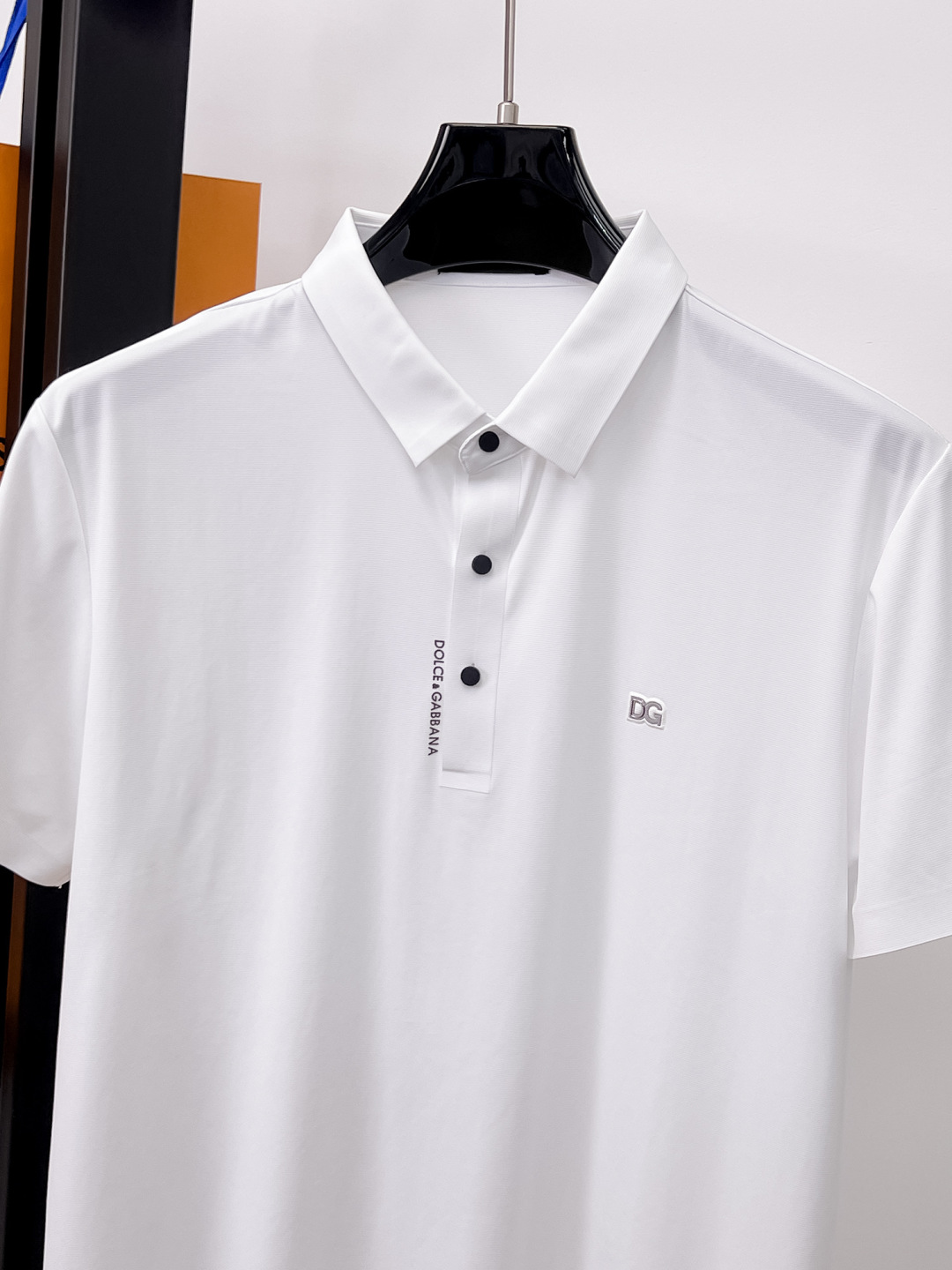 Polos