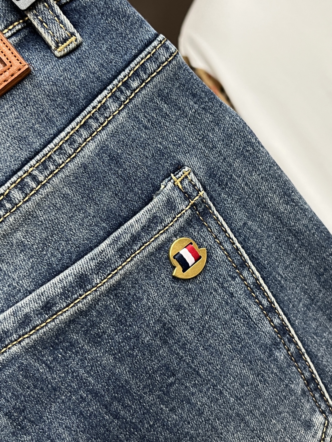 jeans