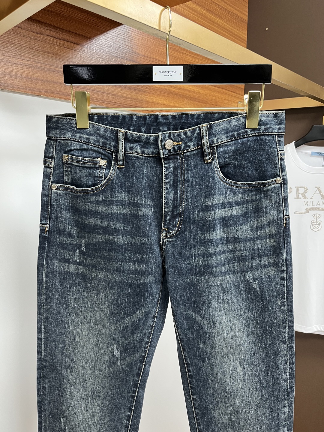 jeans