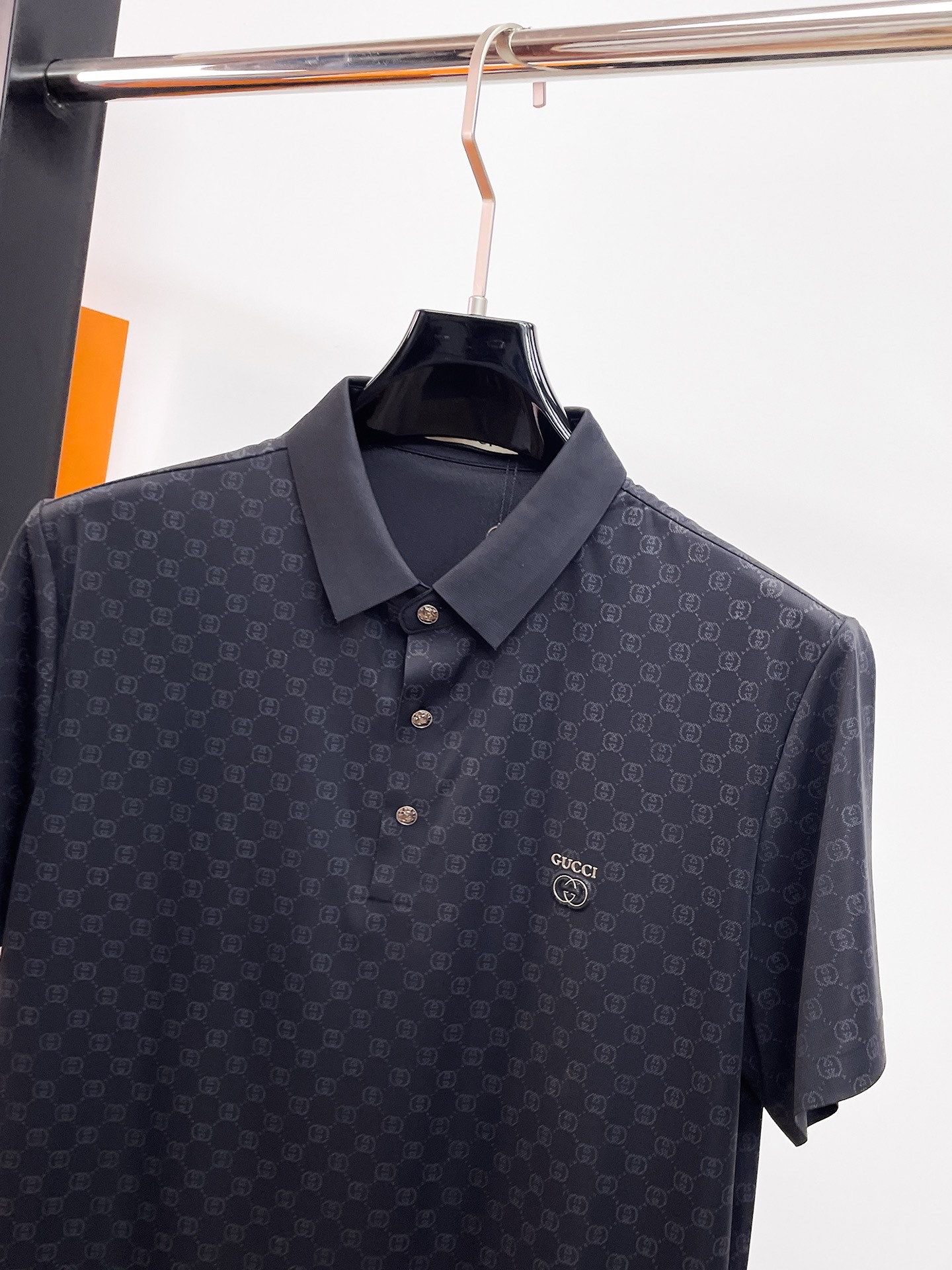 Polos