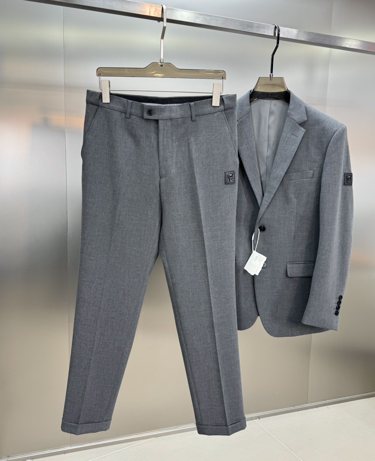 Suit