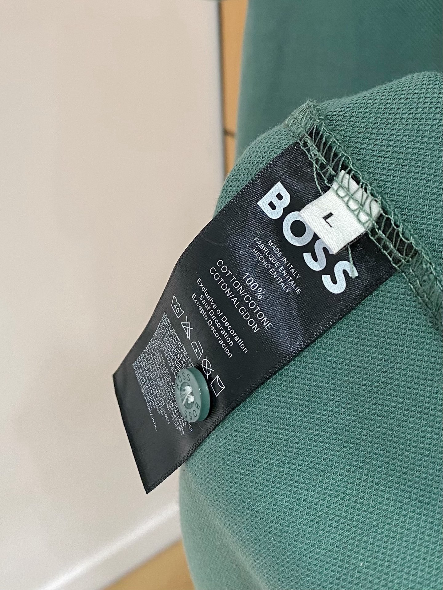 Polos