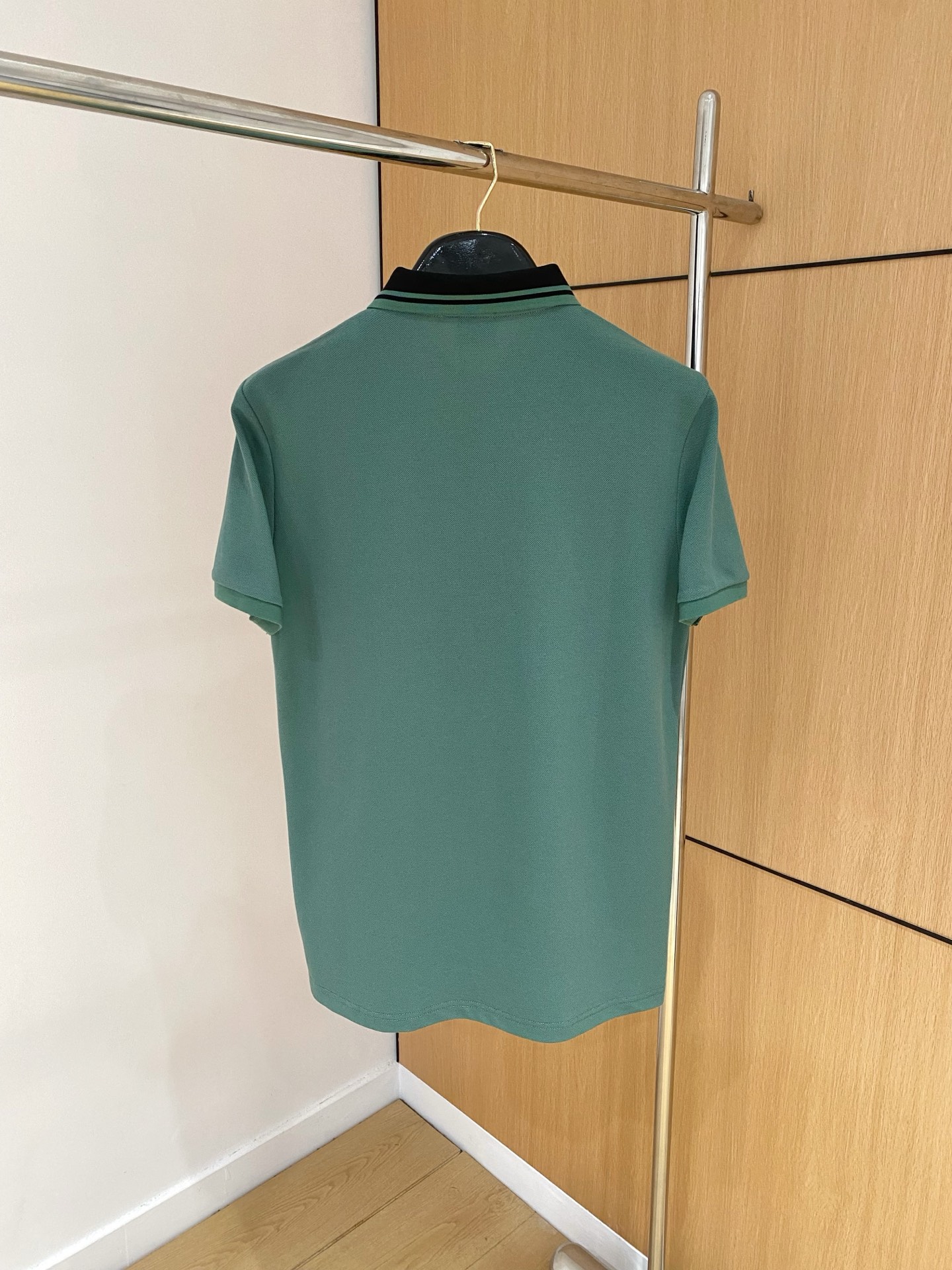 Polos