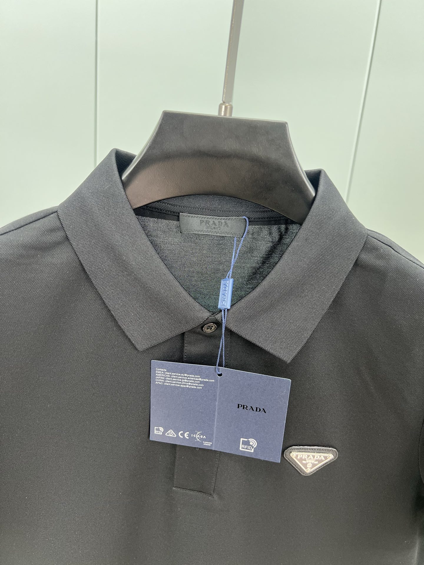 Polos