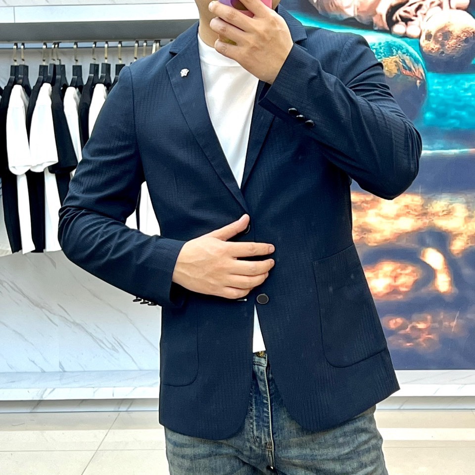 Suit