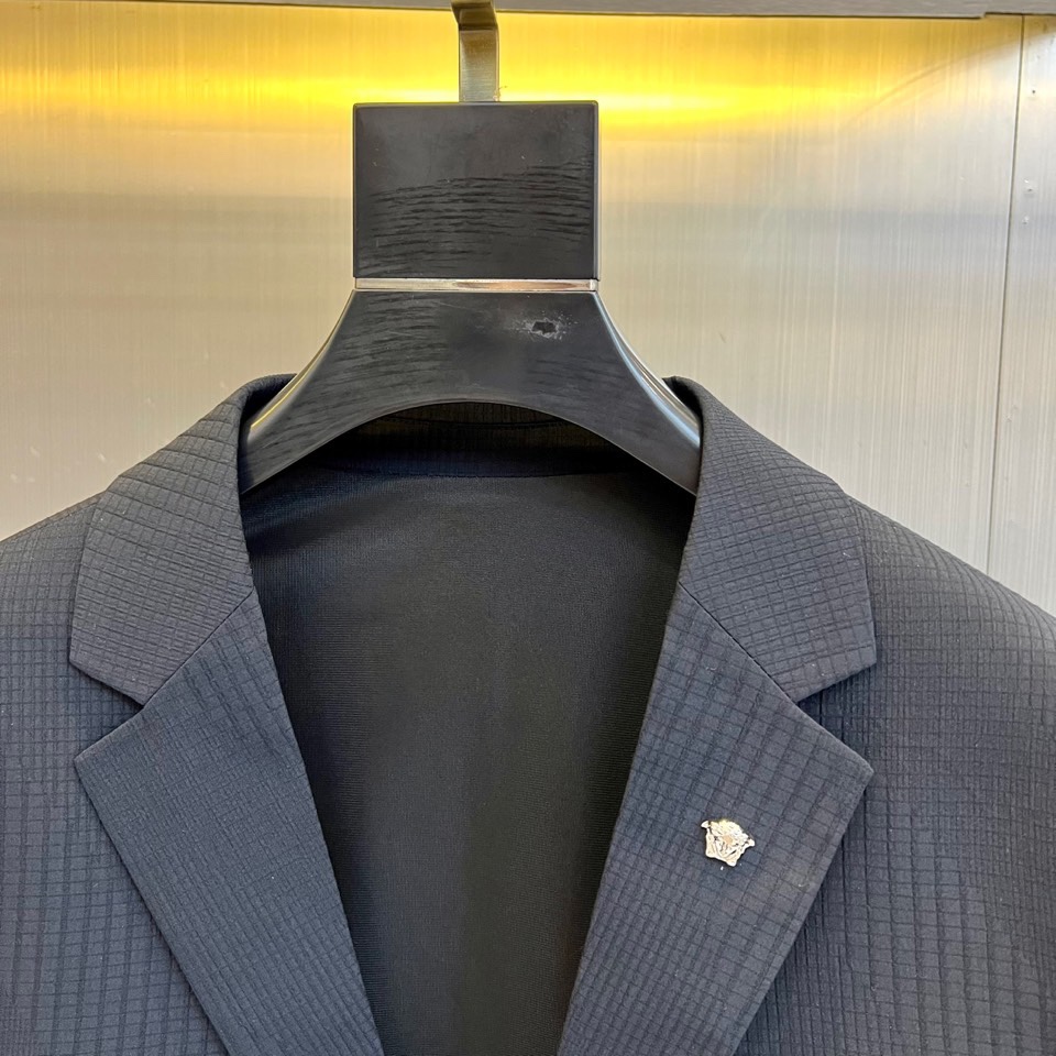 Suit