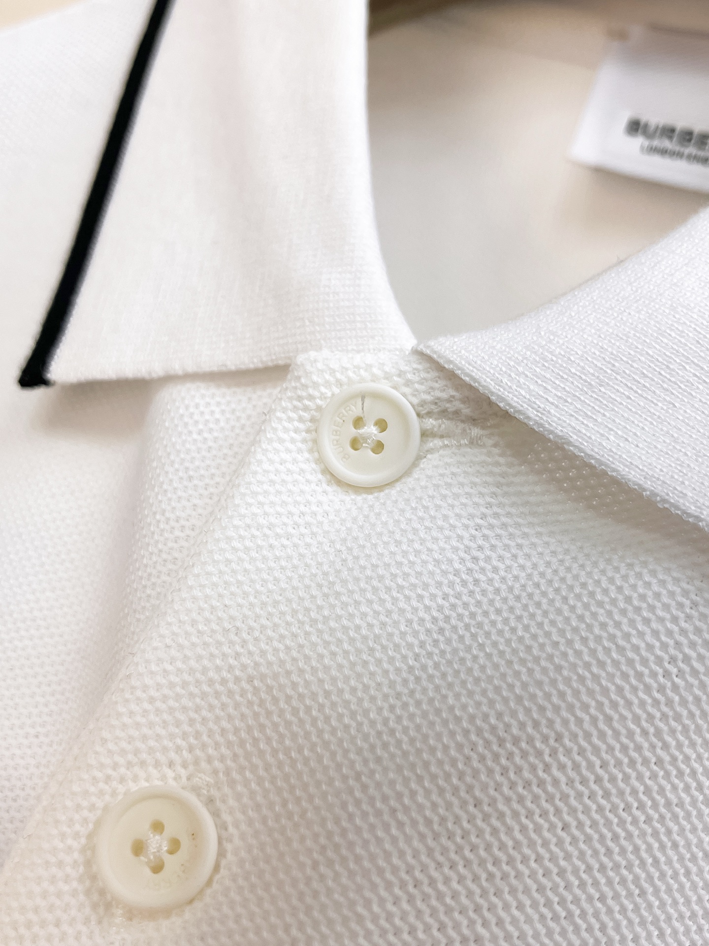 Polos