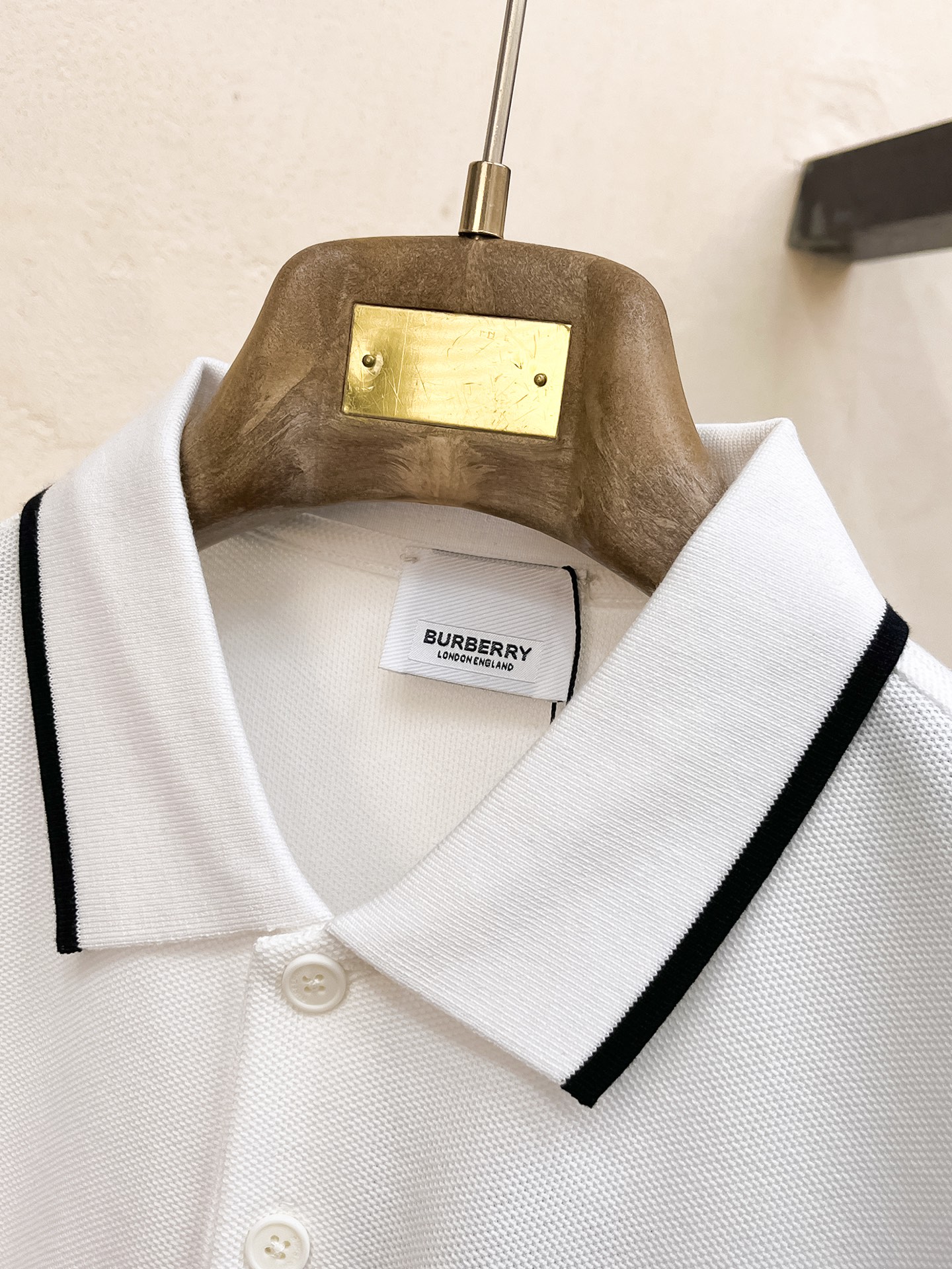 Polos