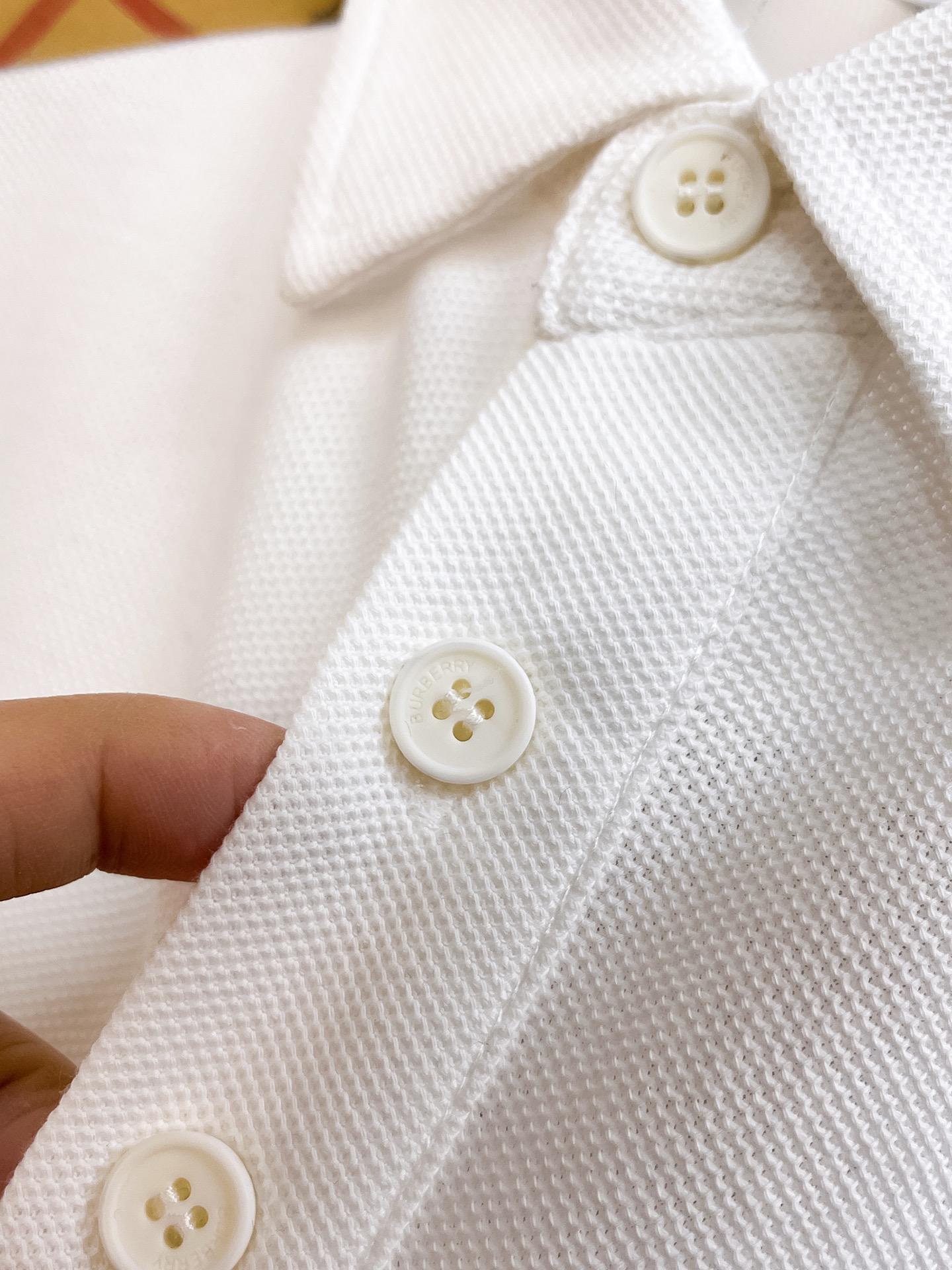 Polos